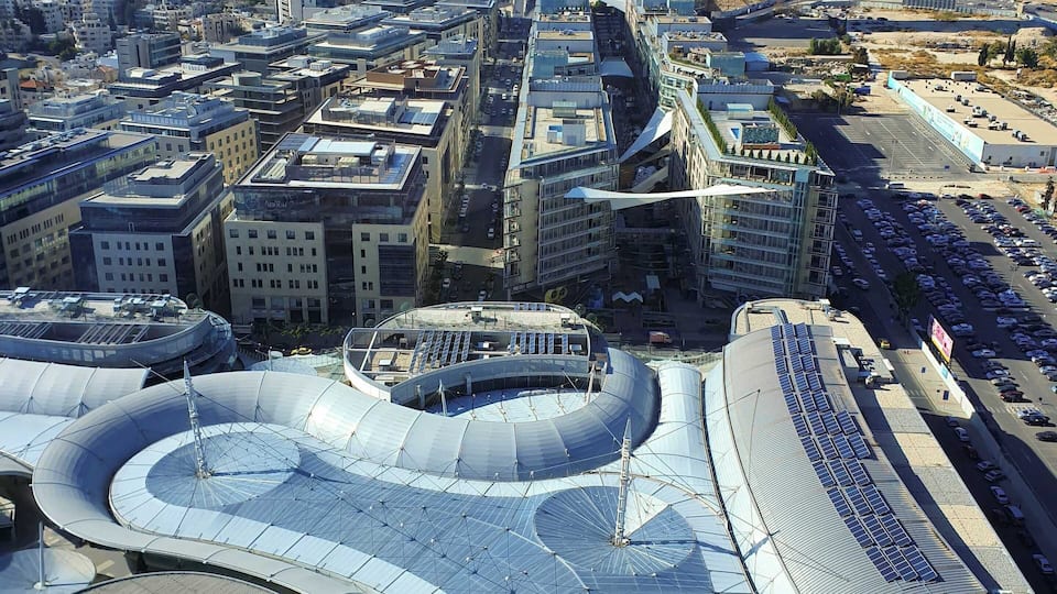 Went to visit a friend of mine in the hospital to be surprised that his room (34th floor) had this amazing view
#LifeAtExpedia #LifeAtExpediagroup #ViewFromAbove