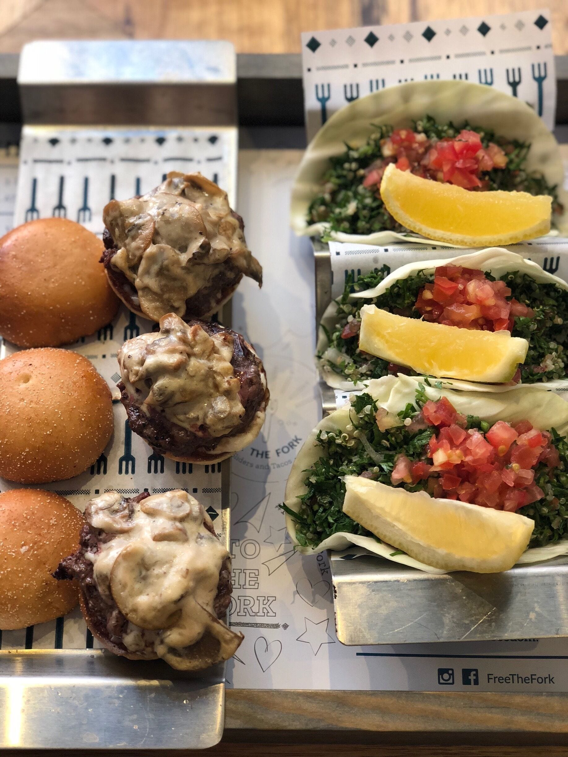 Free the fork, use the hand .
Swiss mushroom sliders & Tabboule tacos ♥️
#lifeatexpedia #GoodEats #Trovember