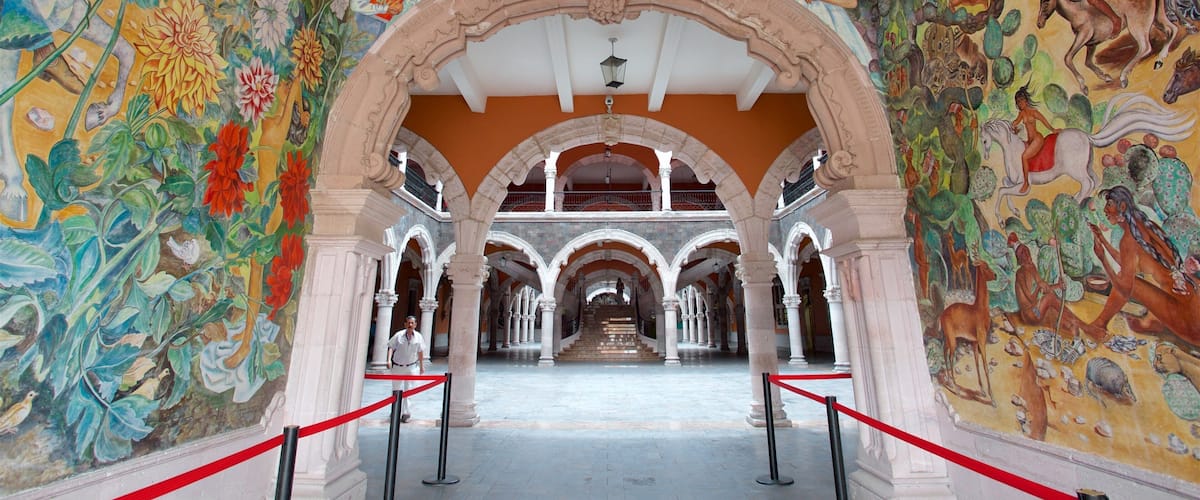 Palacio del Gobierno de Aguascalientes inclusief kunst in de open lucht, interieur en historisch erfgoed