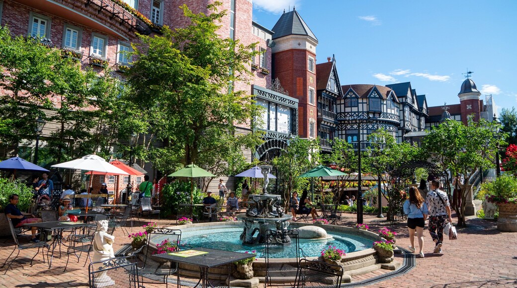 Shiroi Koibito Park showing street scenes and a fountain