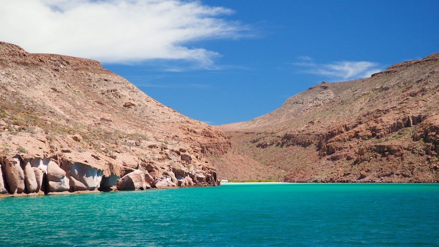 Isla Espiritu Santo featuring general coastal views