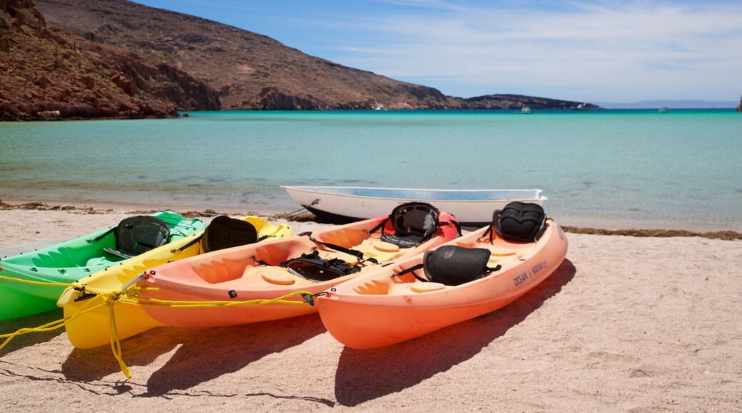 Isla Espiritu Santo which includes general coastal views and a sandy beach