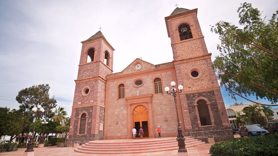 Nuestra Senora del Pilar Cathedral showing heritage architecture and a church or cathedral