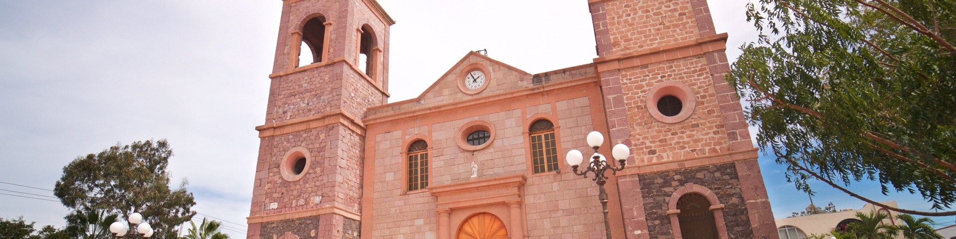 Nuestra Senora del Pilar Cathedral showing heritage architecture and a church or cathedral