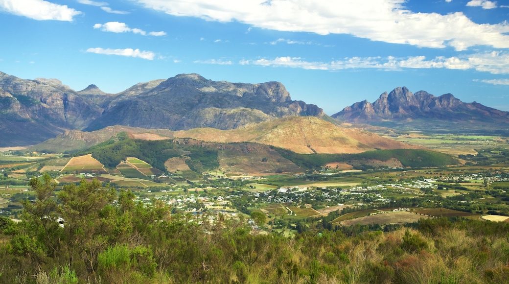 Réserve naturelle de Mont Rochelle qui includes montagnes et panoramas