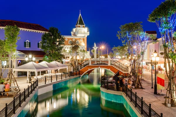 The Venezia Hua Hin, a shopping venue in Venice style near Cha-a