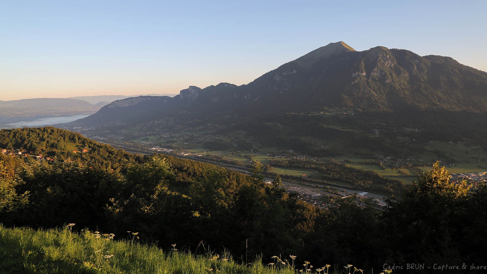 MONT SAXONNEX - lever du jour depuis l'église.