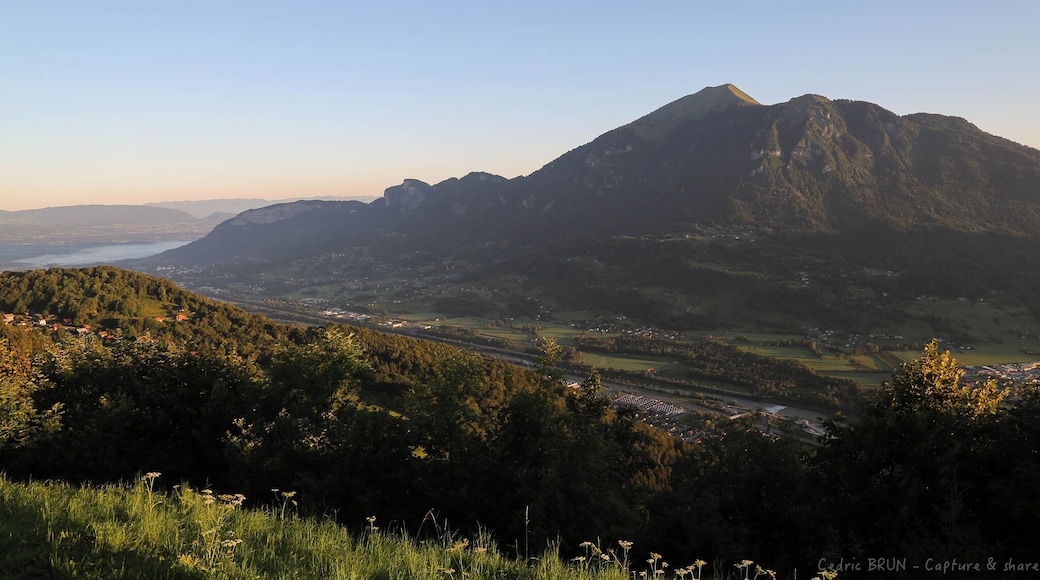 MONT SAXONNEX - lever du jour depuis l'église.
