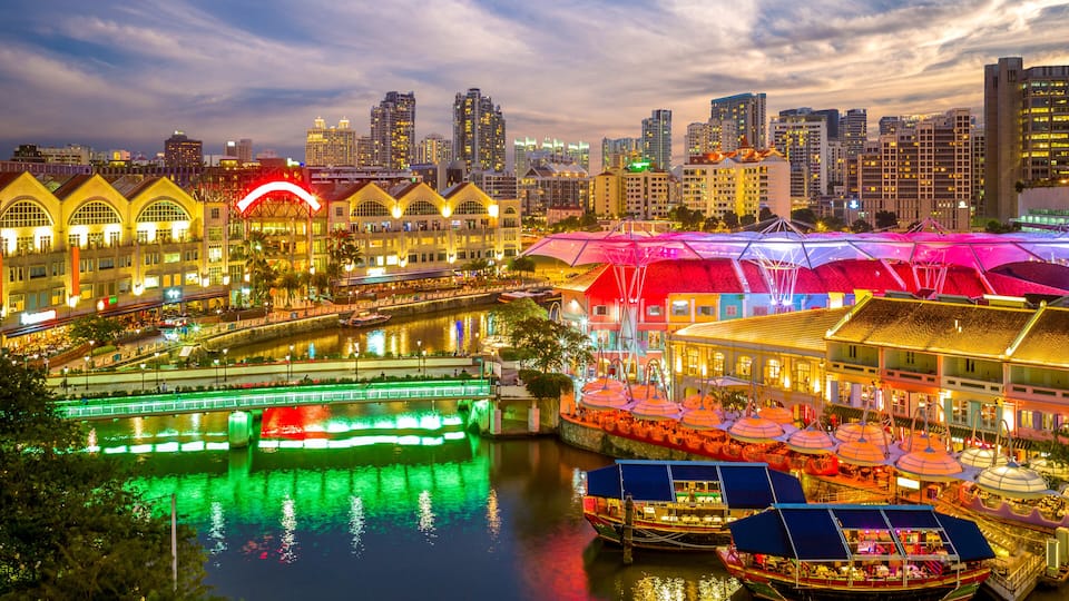 aerial view of Clarke Quay in singapore at night