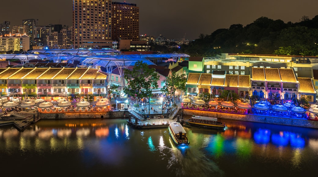 Clarke Quay is a historical riverside quay in Singapore, located within the Singapore River .