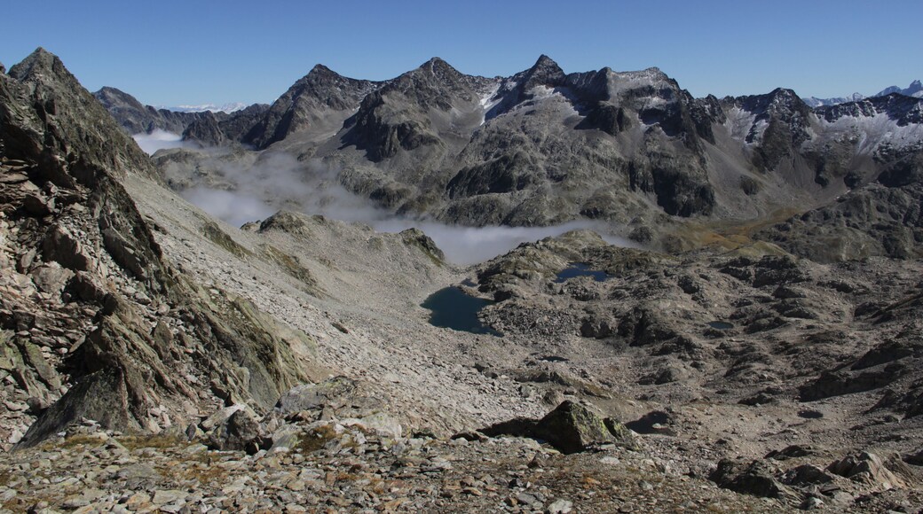 Rocher Badon, Le Rocher Blanc and La Pyramide