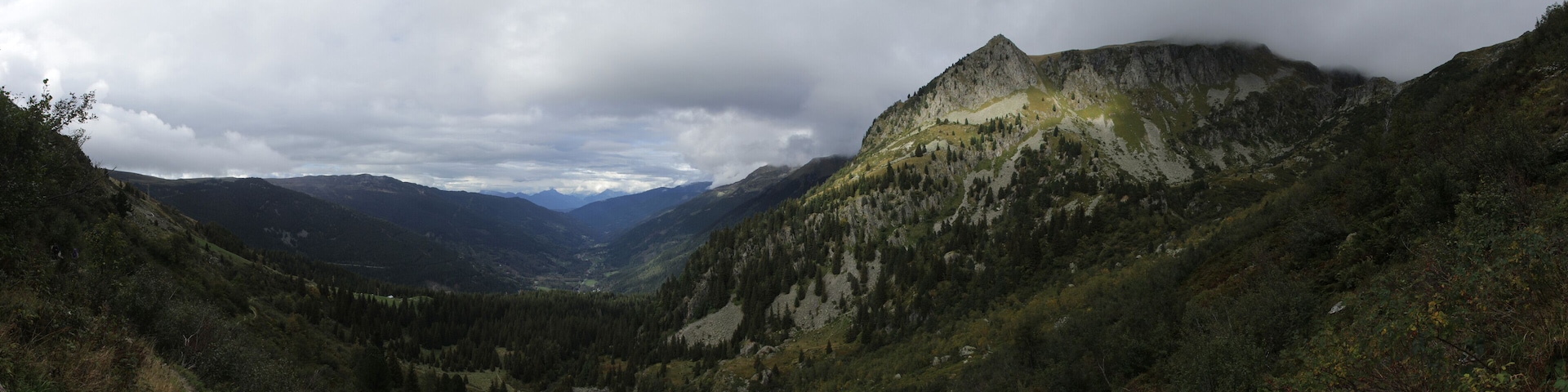 Panoramic view at Cul de la Vieille