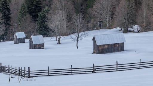 Romania is very interesting for photographers. Thrown back in time. Join my Photo tour through Romania. www.timvollmer.de