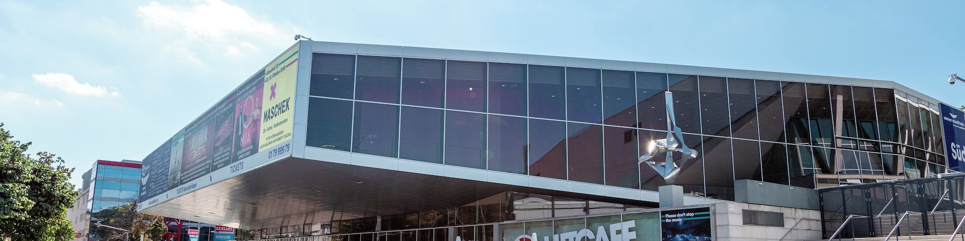 Vienna_WienerStadthalle_6270317-7835