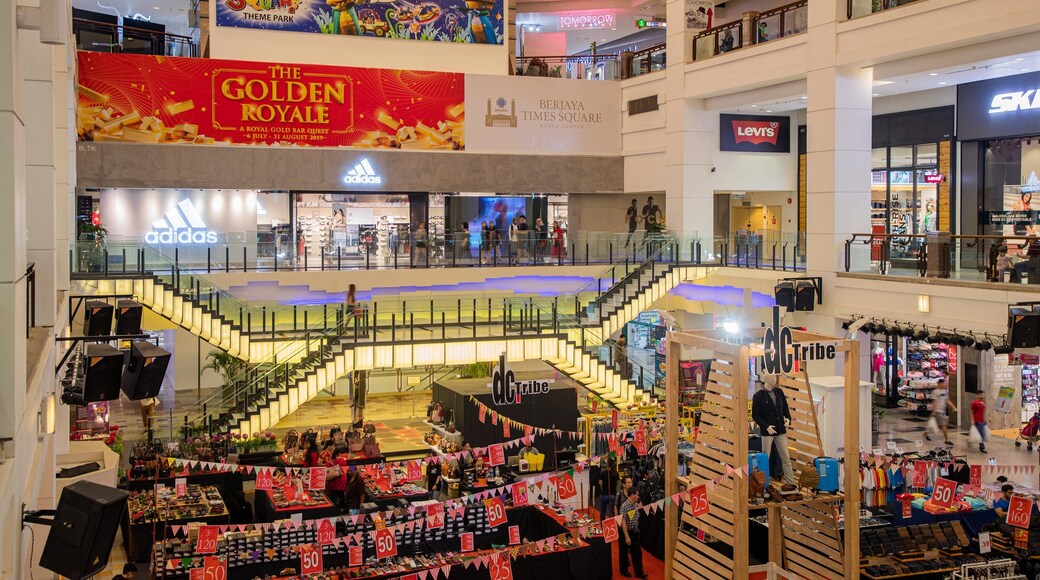 Bukit Bintang Plaza showing shopping and interior views