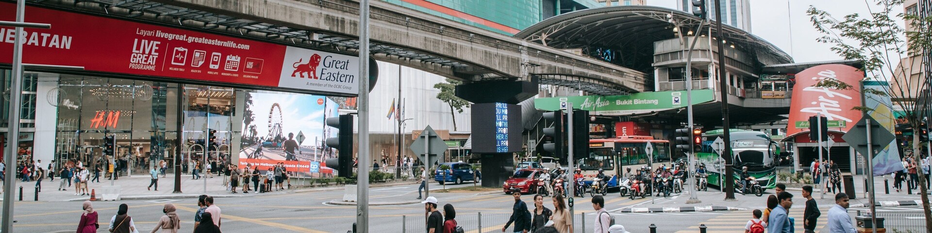 Bukit Bintang Plaza featuring street scenes and a city