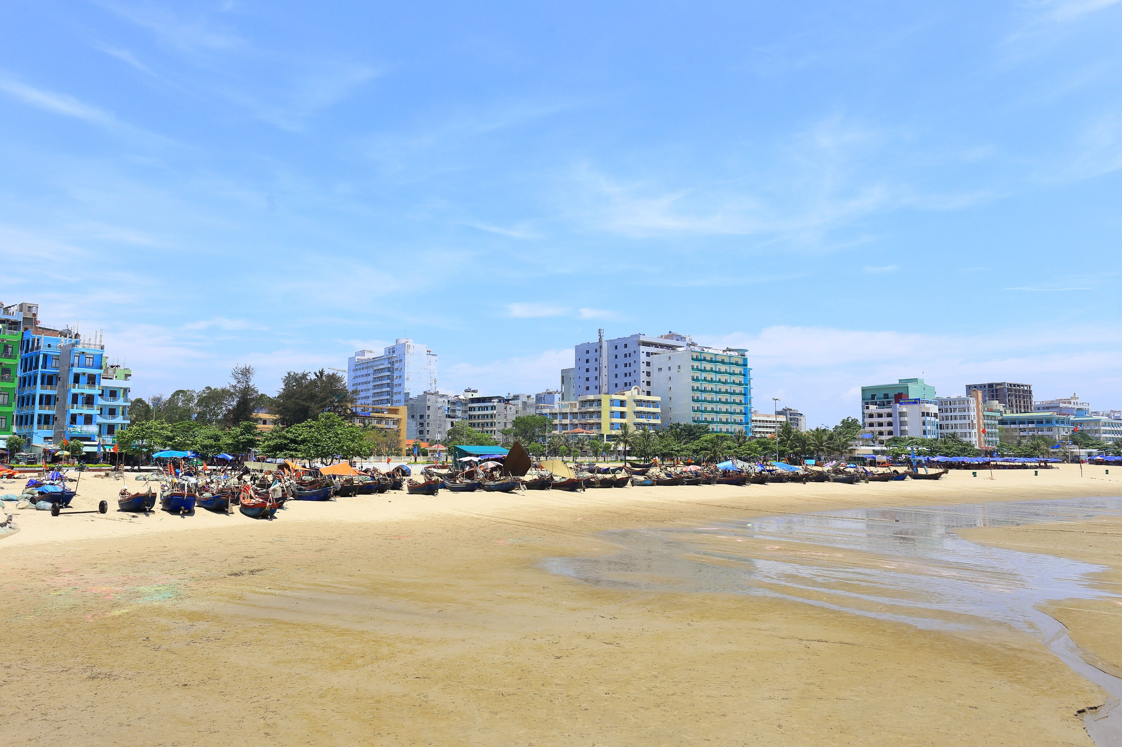 Samson beach in Thanh Hoa, Vietnam