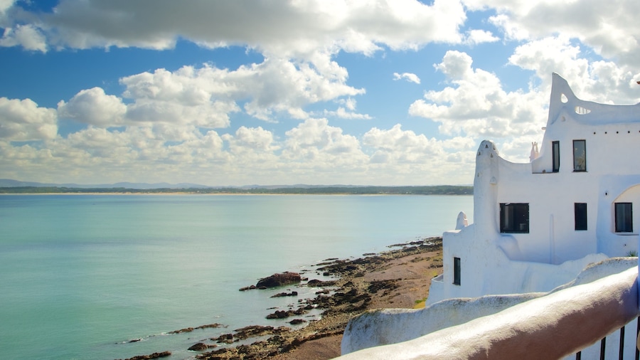 Punta Ballena showing heritage architecture, landscape views and general coastal views