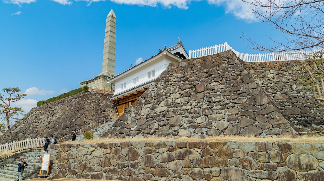 Maizuru Castle which includes a monument and heritage architecture