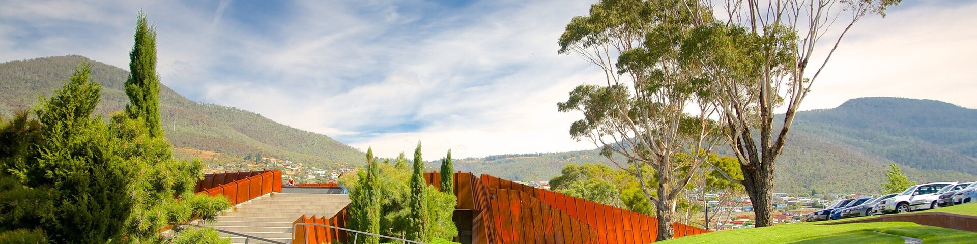 Museum of Old and New Art mostrando paisagem