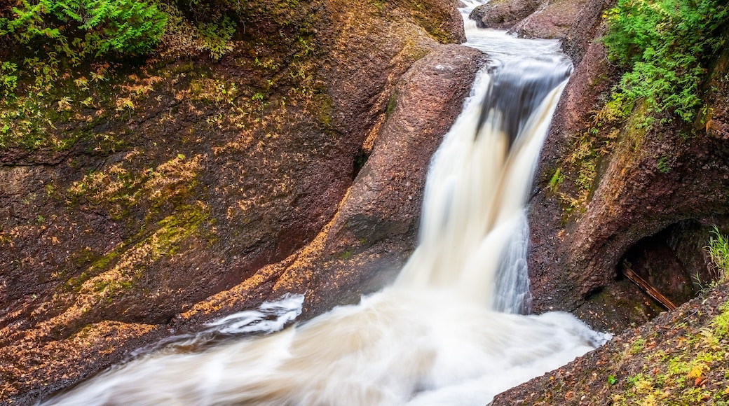 Gorge Falls
Black River
National Wild and Scenic River
Bessemer, Michigan