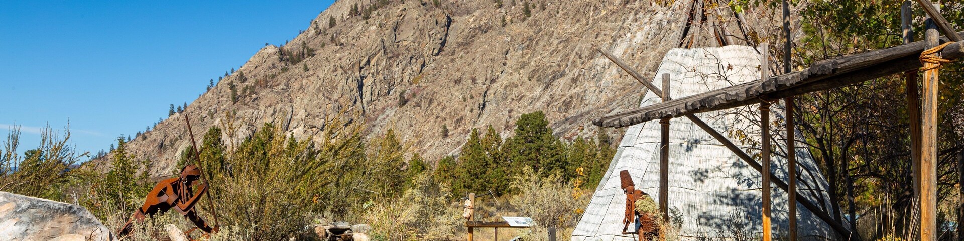 Nk\'Mip Desert Cultural Centre showing indigenous culture, tranquil scenes and heritage elements