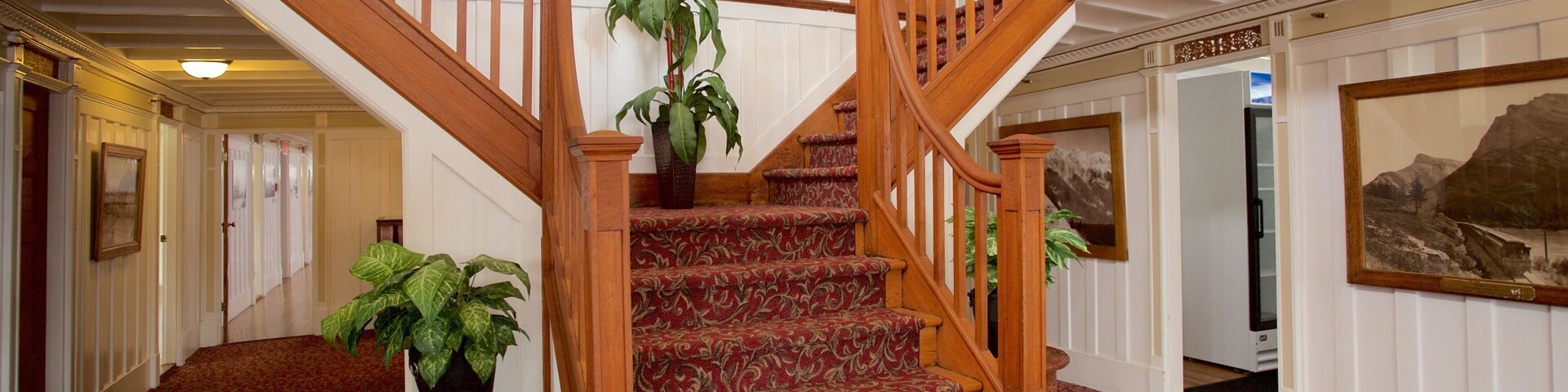 S.S. Sicamous Inland Marine Museum showing boating and interior views