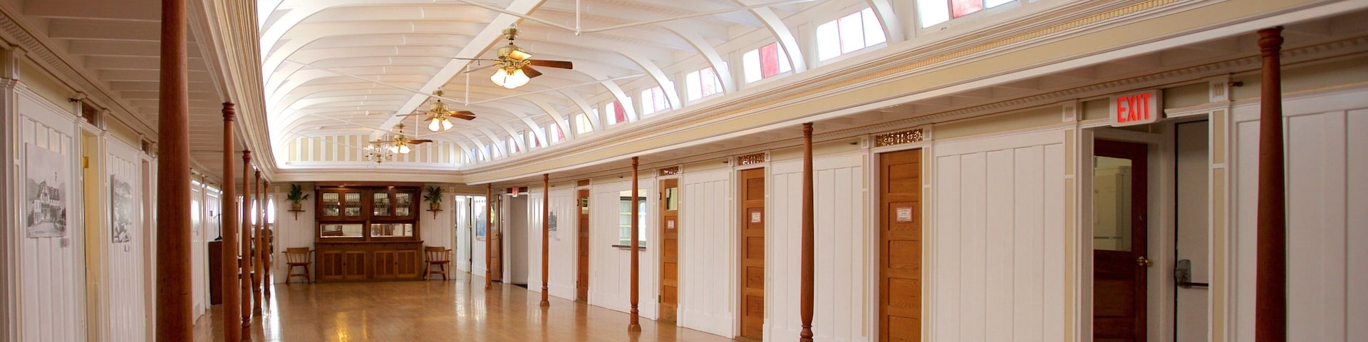 S.S. Sicamous Inland Marine Museum which includes heritage elements and interior views