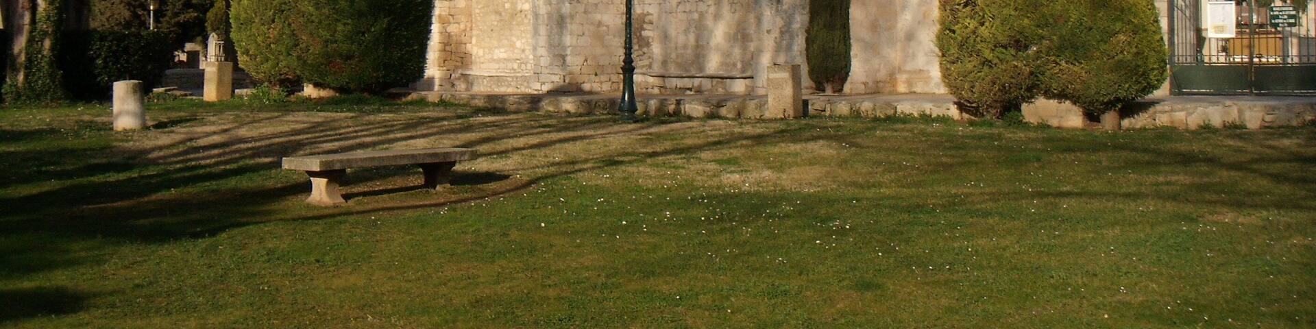 This building is indexed in the Base Mérimée, a database of architectural heritage maintained by the French Ministry of Culture, under the reference PA00081226 .