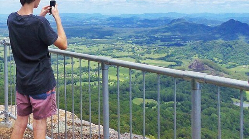 Flat Rock Lookout at Coorabakh National Park is well worth a visit! Visit the Blueberry Farm on the way as well as the picturesque Waitui Falls and keep following the dirt road until you come to this amazing lookout :)
