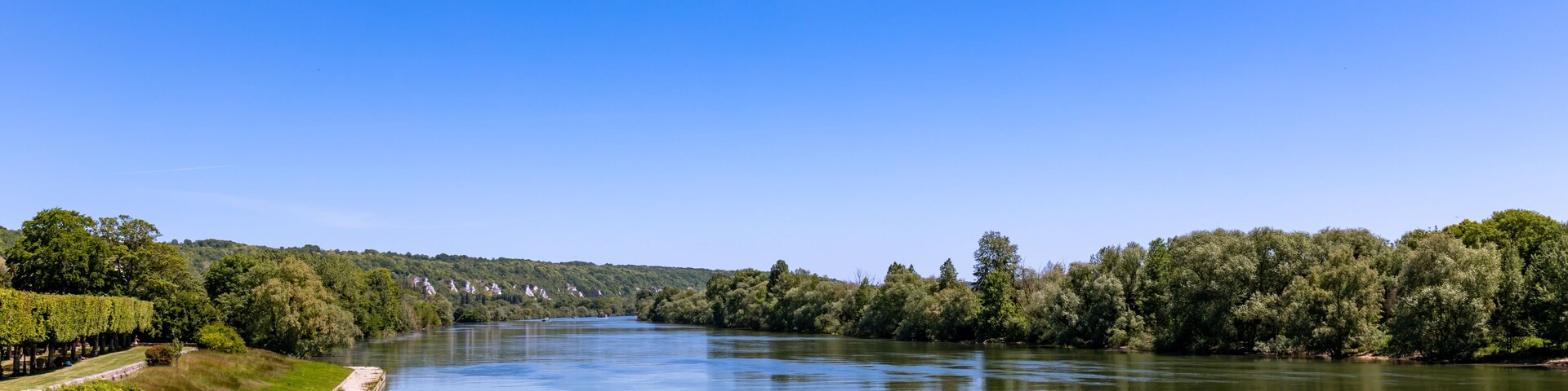 The Seine River bank near La Roche-Guyon, Val d'Oise, France