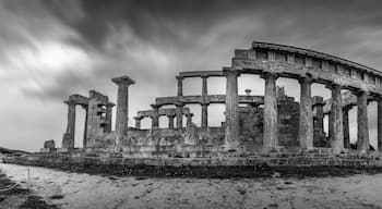 The ancient temple of Athena Aphaea, in Egina