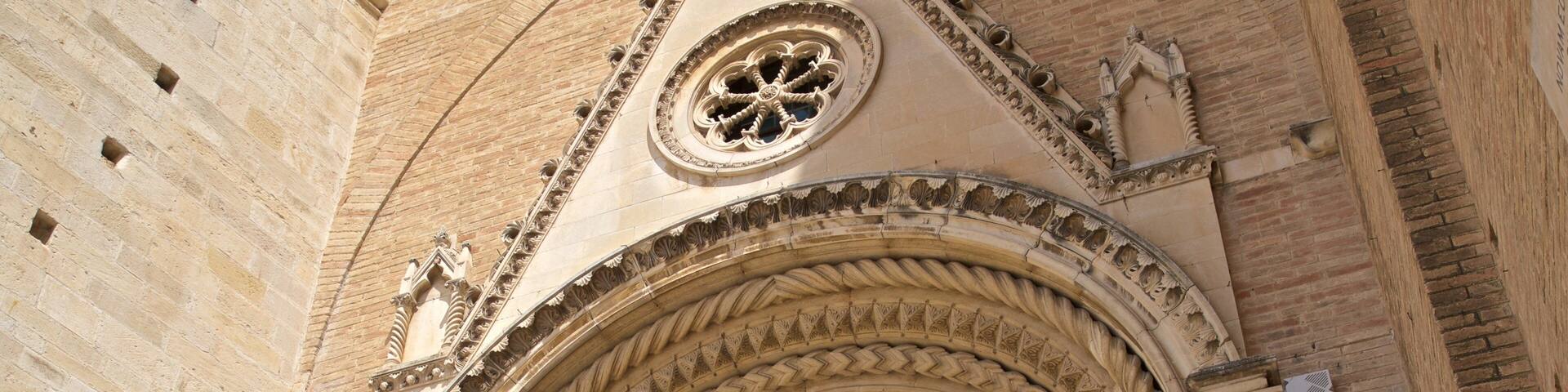 San Giustino Cathedral showing a church or cathedral and heritage elements