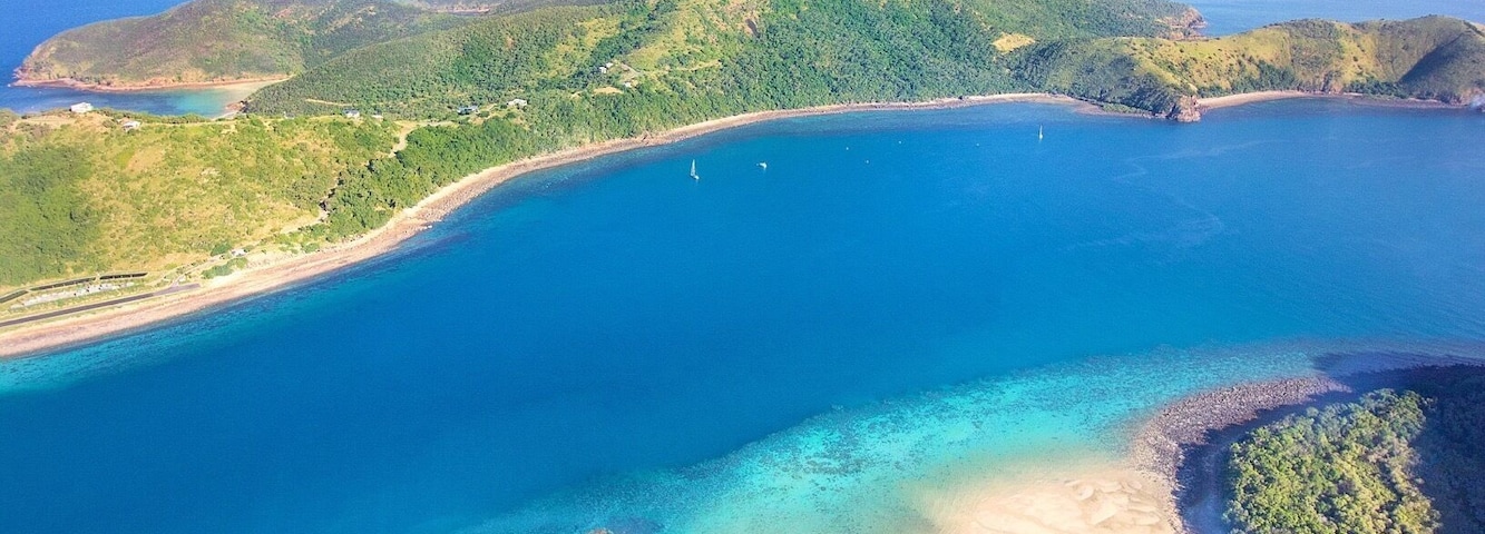 Whale watching season will soon be underway and Keswick Island is a great place to see them. If you're lucky you might even get to see them right here in Egremont Passage! 🐋☀️🐟🌴😀
@keswickisland #keswickisland #islandairmackay #meetmackayregion #thisisqueensland #seeaustralia #lovethereef
#Blue