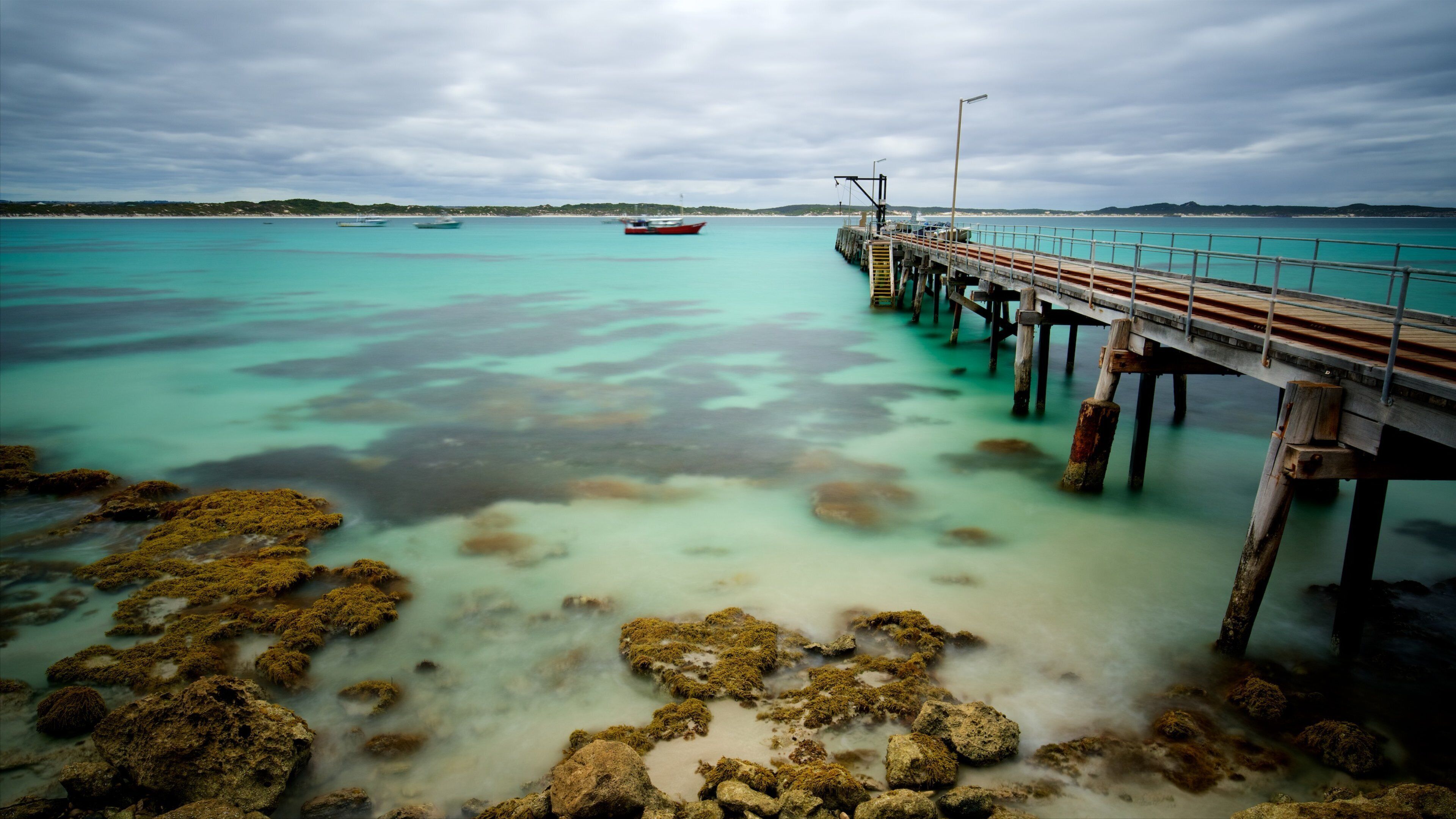 Bang Nam Úc trong đó bao gồm cảnh bờ biển và bờ biển lởm chởm