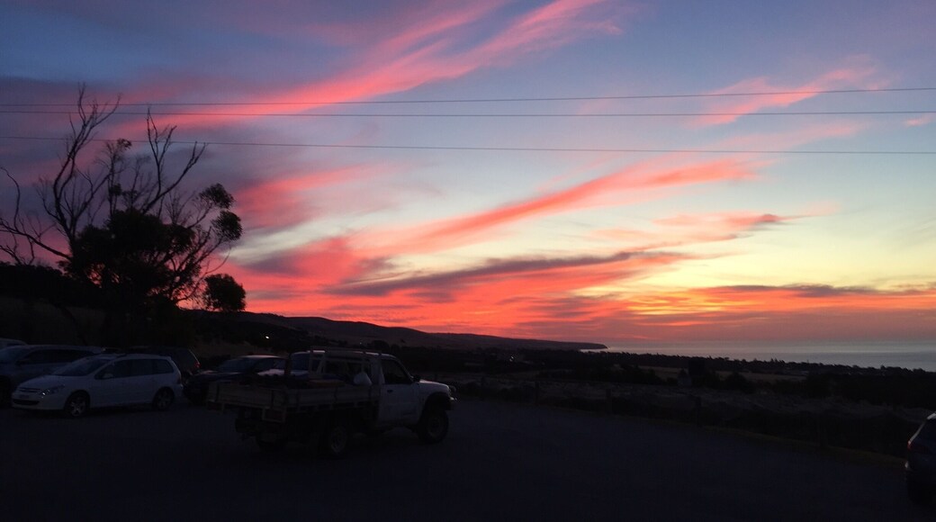 Good food great rudderless wine (Malbec/Shiraz) great sunset
What else ?