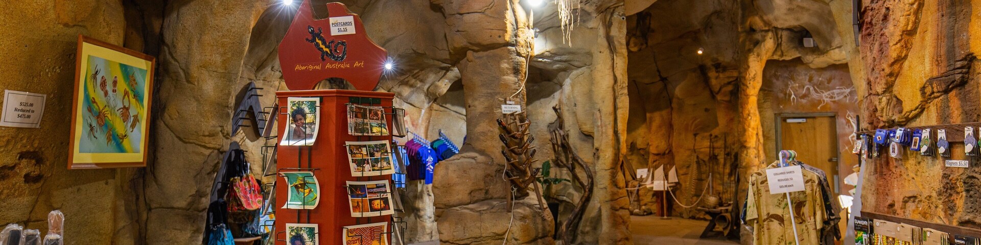 Aboriginal Dreamtime Cultural Centre featuring interior views