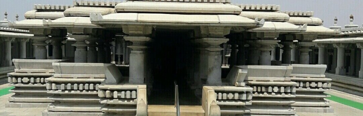 #hoyasala architecture #
The 900 yearsold Sri Venugopalaswamy temple was orginally situated in kannambadi village, which was submerged under the backwaters of KRS reservoir. The temple used to surface whenever the water level in the resrvoir plunged, attracting a large number of devotees. A firm decided to shift the temple from its original site, stone by stone to a new site on the periohery of the new kannambadi village. Quite peaceful place Nearest airport Bangalore.
#Troverontuesday