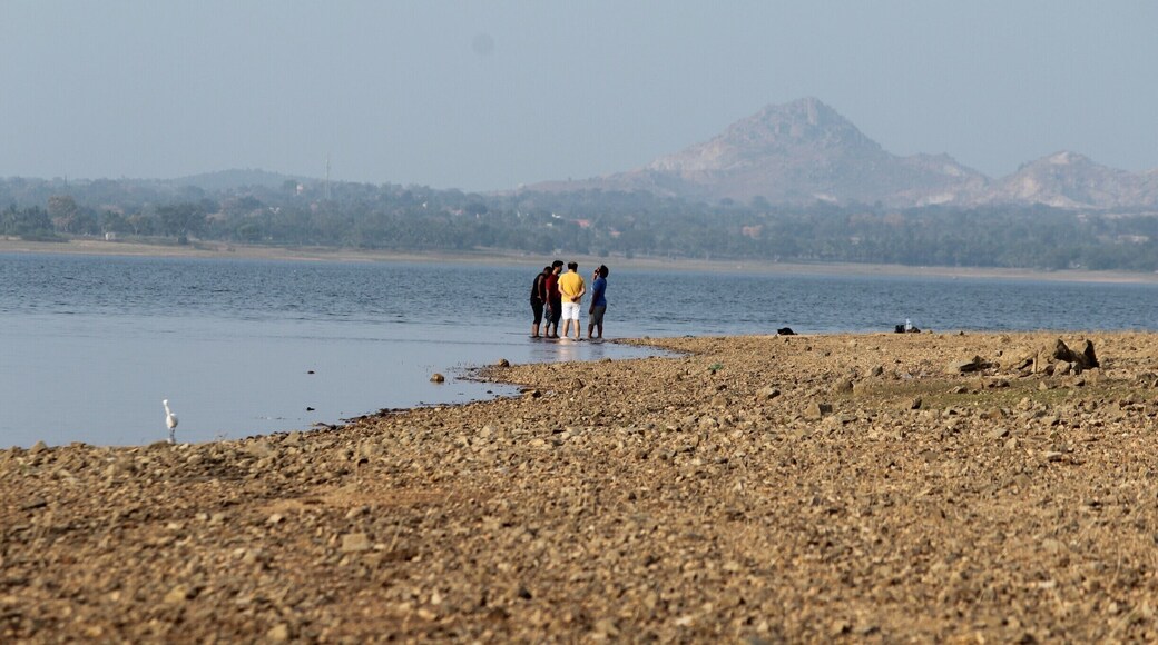 This is THE hangout spot for the Mysorean youngsters away from the buzz of the city. Popularly known as blue lagoons, this place is all about having good time while being surrounded by water, hills and your friends.