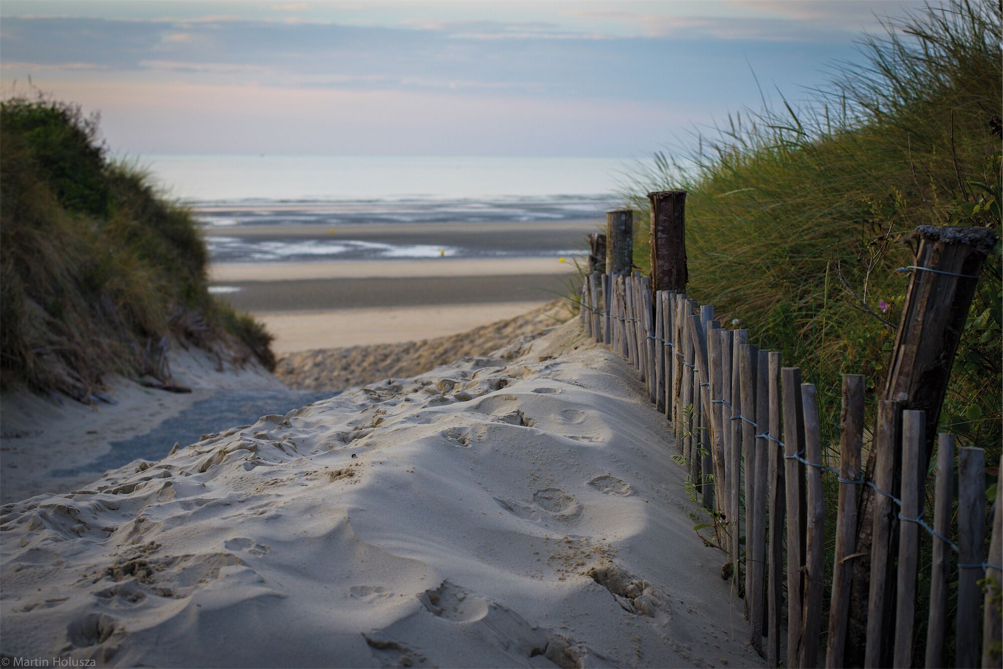 Very nice place to visit while you waiting for your ferry from Dunkirk, even better when U have time to make a BBQ there too, just get some french wine and go...
#Green