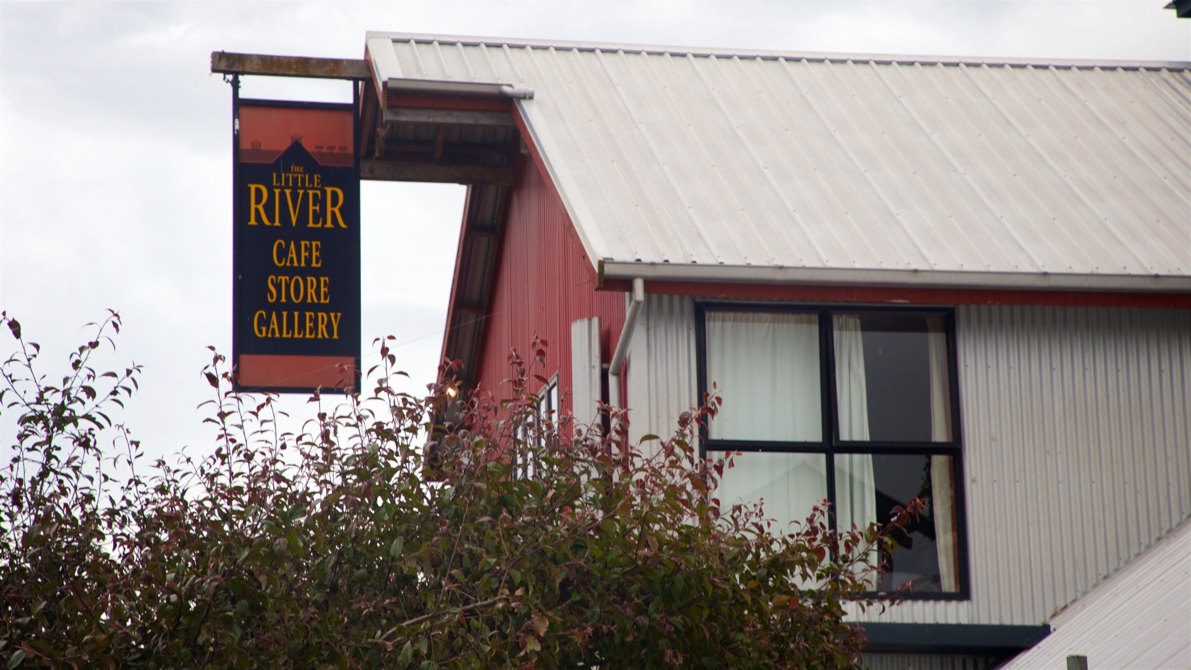 Little River que incluye señalización