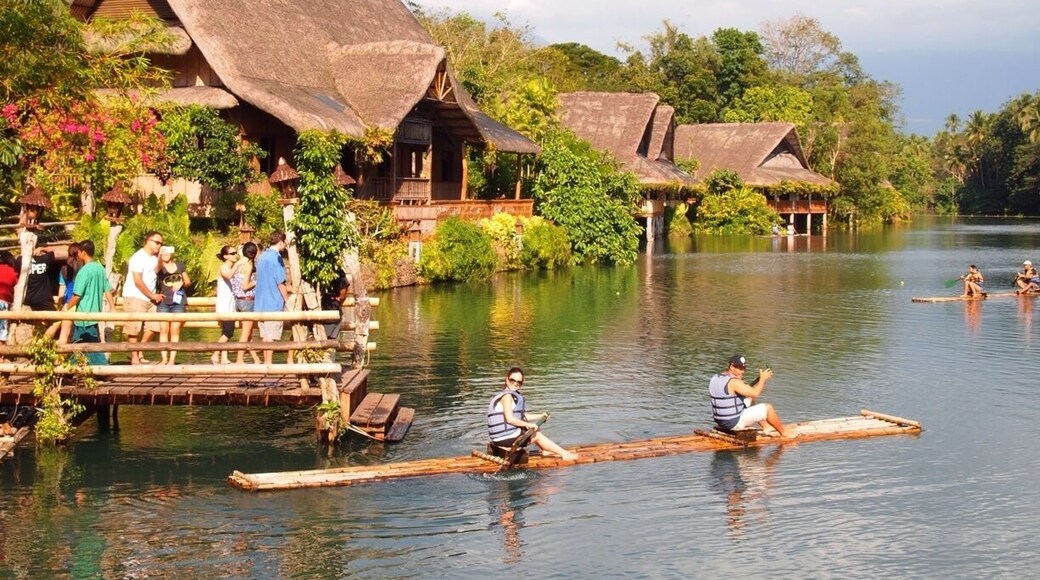 VILLA ESCUDERO, Laguna Philippines
another activity that you can do in this Resort is paddle with indegenous BAMBOO through the 10-12Meter ( 39Ft) High River
along the River Bed are the VILLAS