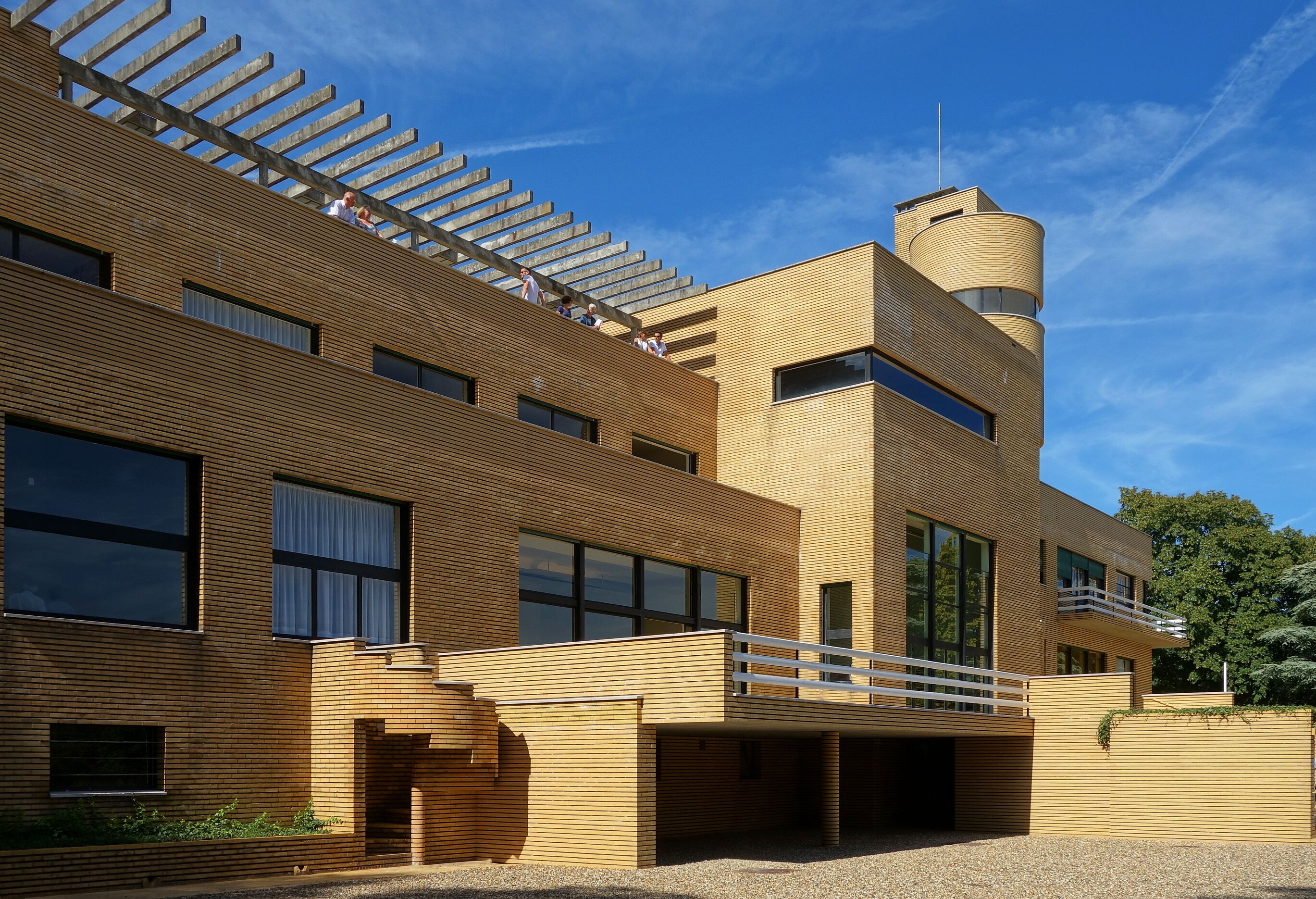 This building is indexed in the Base Mérimée, a database of architectural heritage maintained by the French Ministry of Culture, under the reference PA00107443 .
