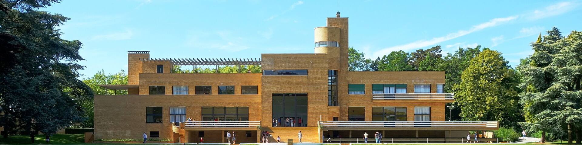 This building is indexed in the Base Mérimée, a database of architectural heritage maintained by the French Ministry of Culture, under the reference PA00107443 .