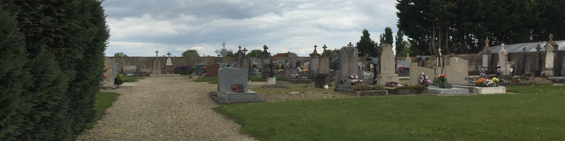 Image du village de Relevant, dans l'Ain, en France.