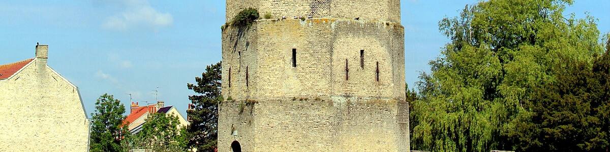 La Tour Pointue de l'ancienne abbaye Saint-Winoc - Bergues (Nord, France).