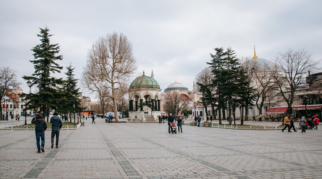 New Mosque showing street scenes and a square or plaza
