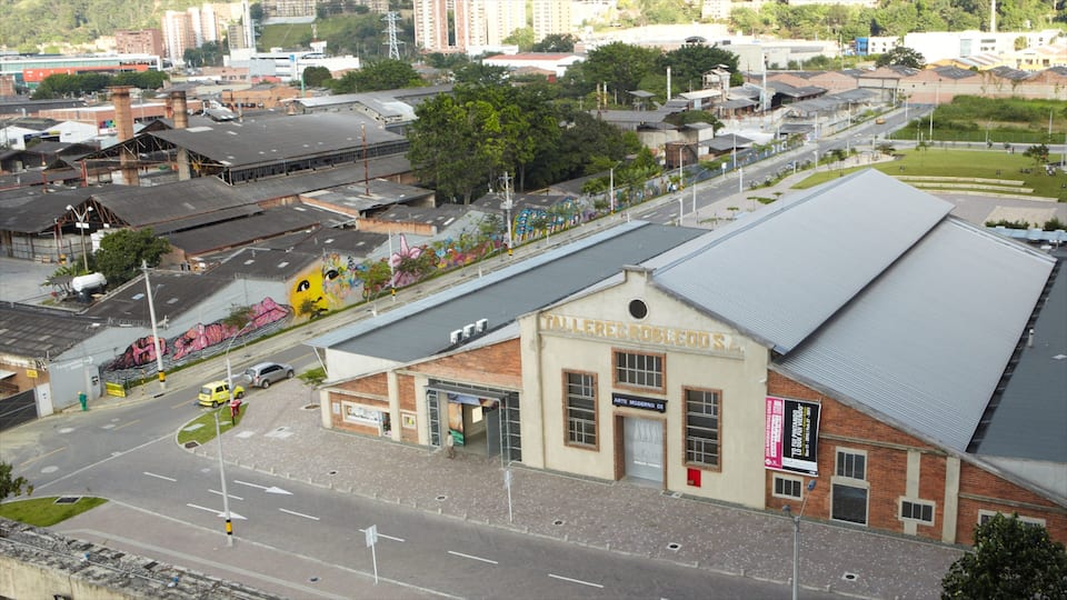 Medellin\'s Museum of Modern Art featuring a city