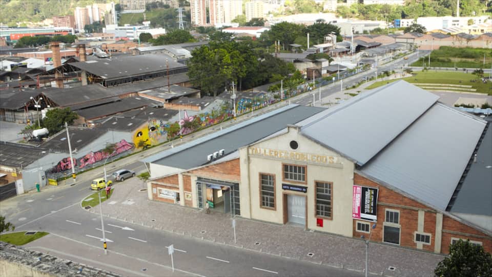 Medellin\'s Museum of Modern Art featuring a city