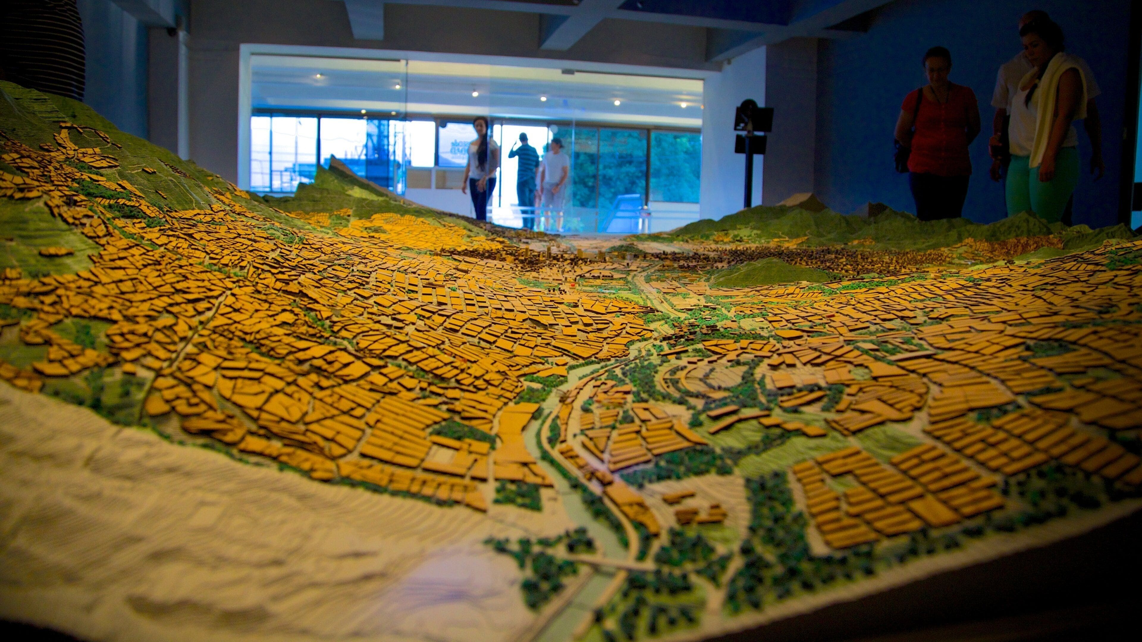 Pueblito Paisa ofreciendo vistas interiores